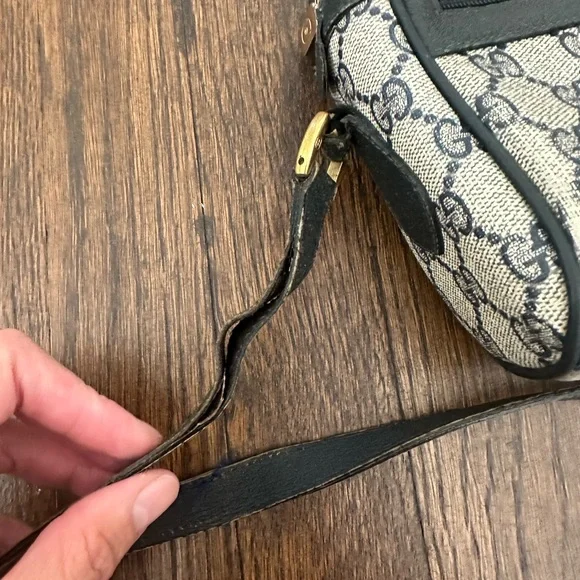 Vintage Gucci Bag - Picture 3 of 14